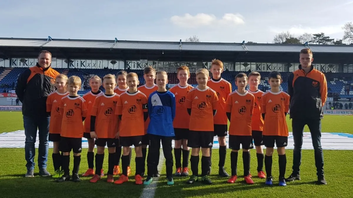 Neue Trikots für die E-Jugend des SV Voran Brögbern